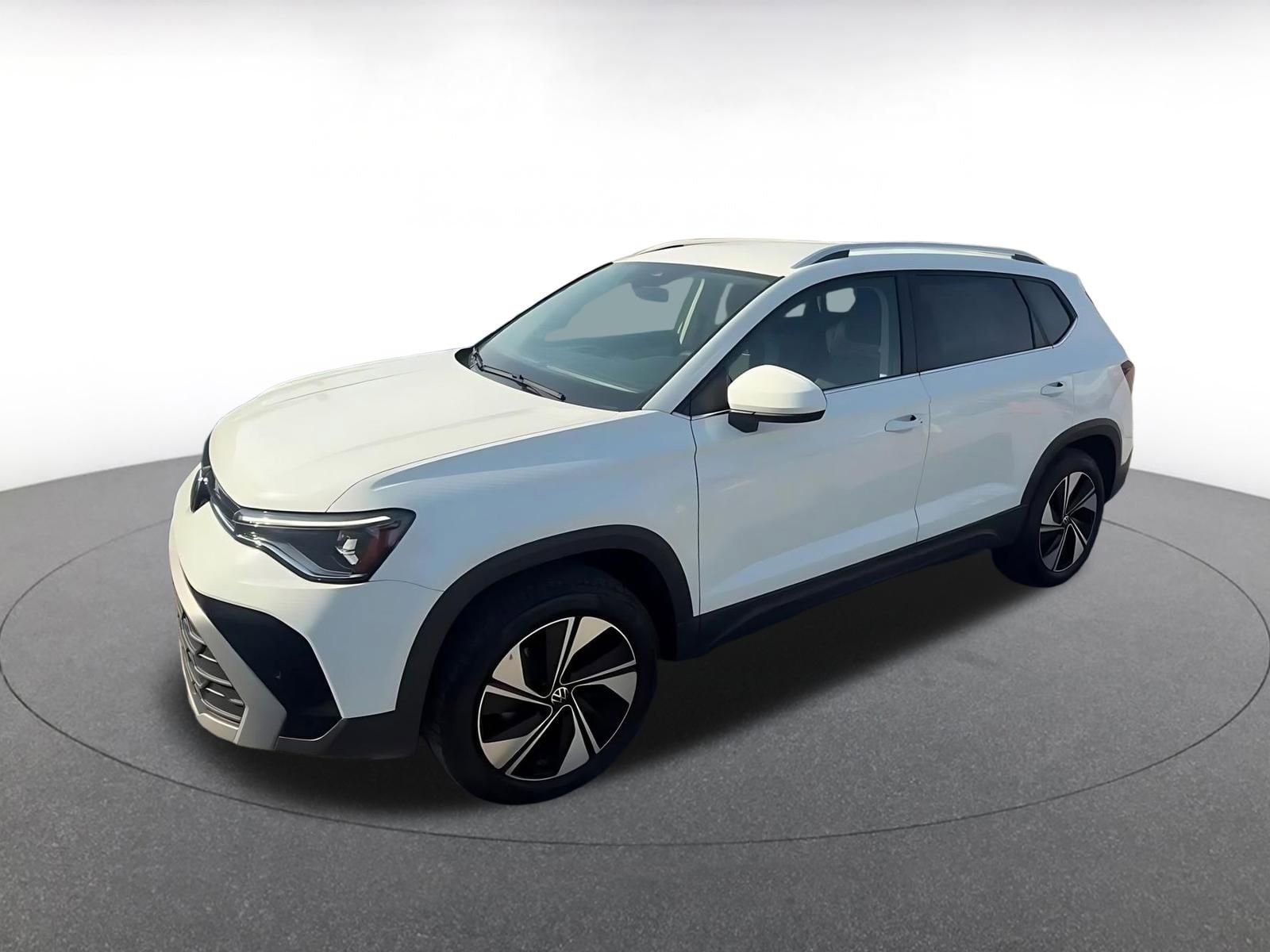 Thumbnail: 2025 Volkswagen Taos - 8