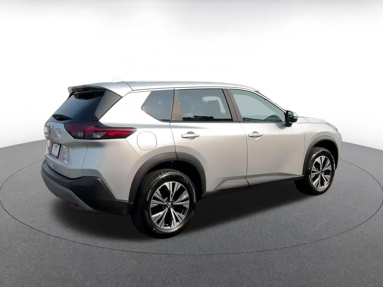 Thumbnail: 2023 Nissan Rogue - 14