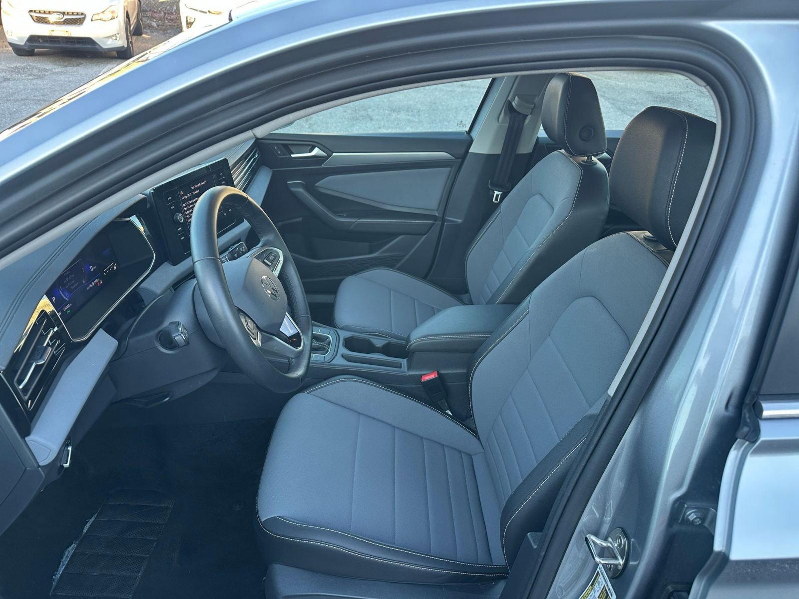 Thumbnail: 2025 Volkswagen Jetta - 25