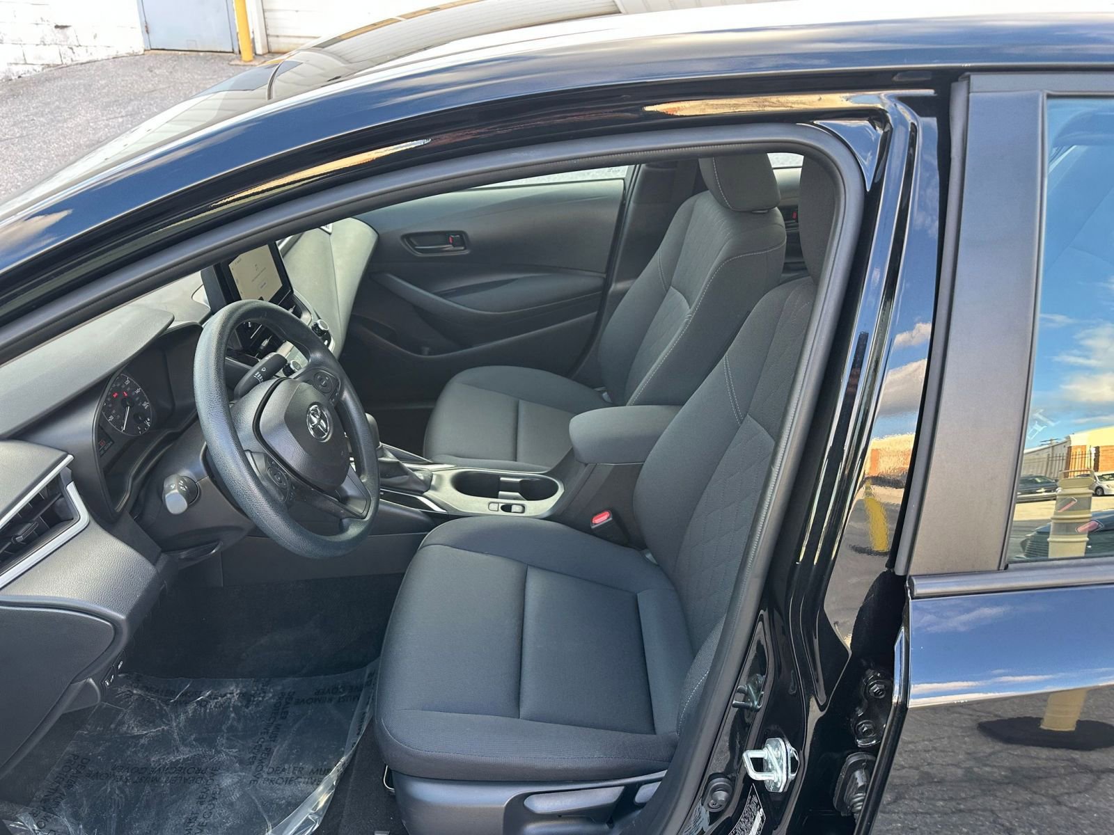 Thumbnail: 2025 Toyota Corolla - 24