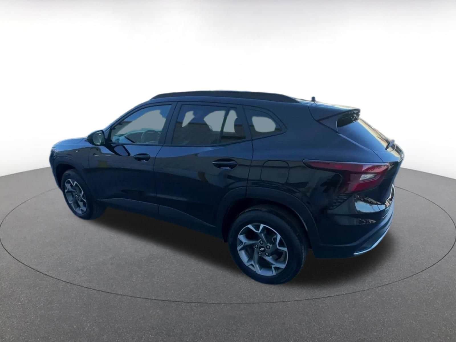 Thumbnail: 2025 Chevrolet Trax - 10