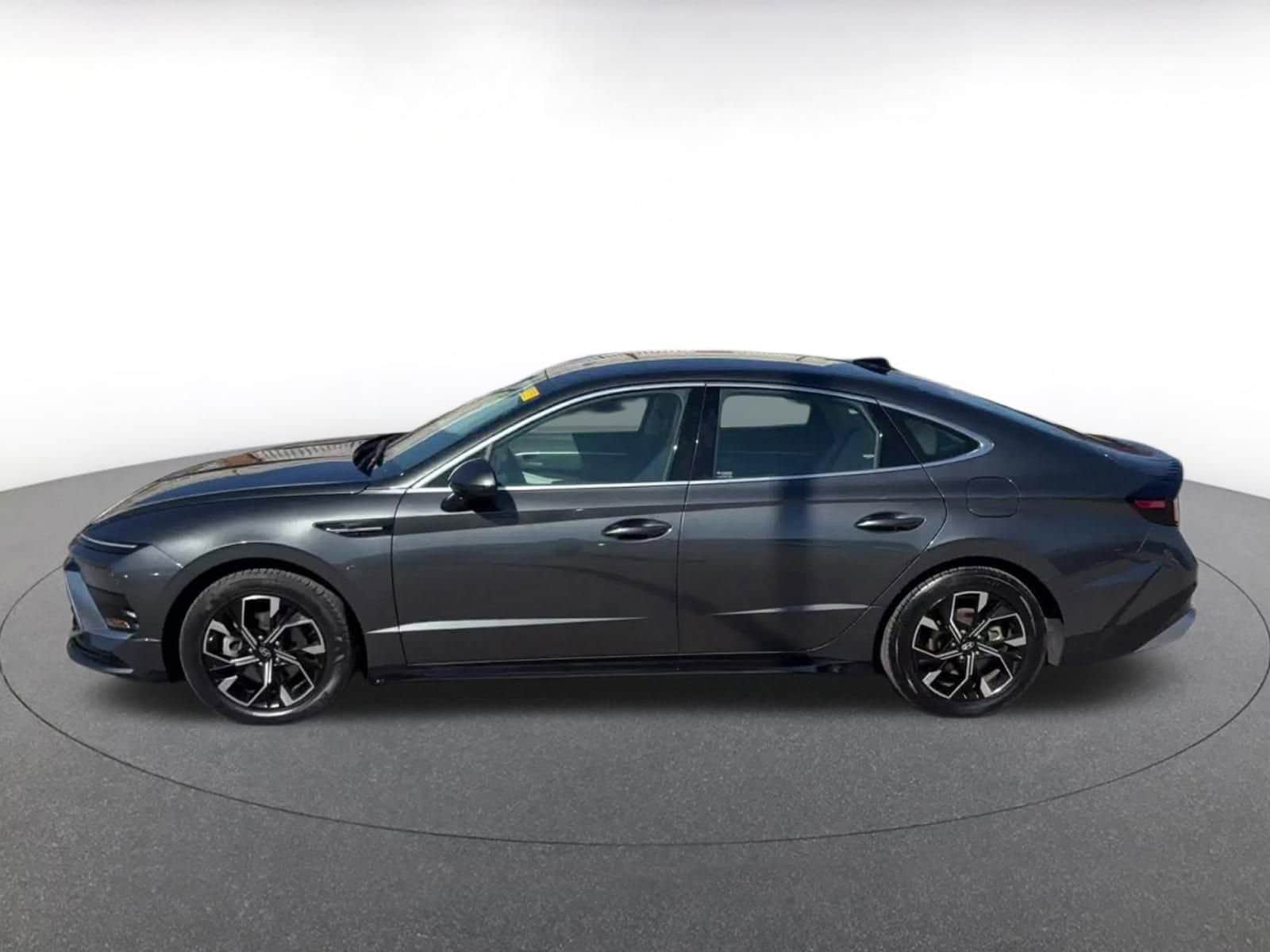 Thumbnail: 2025 Hyundai Sonata - 9