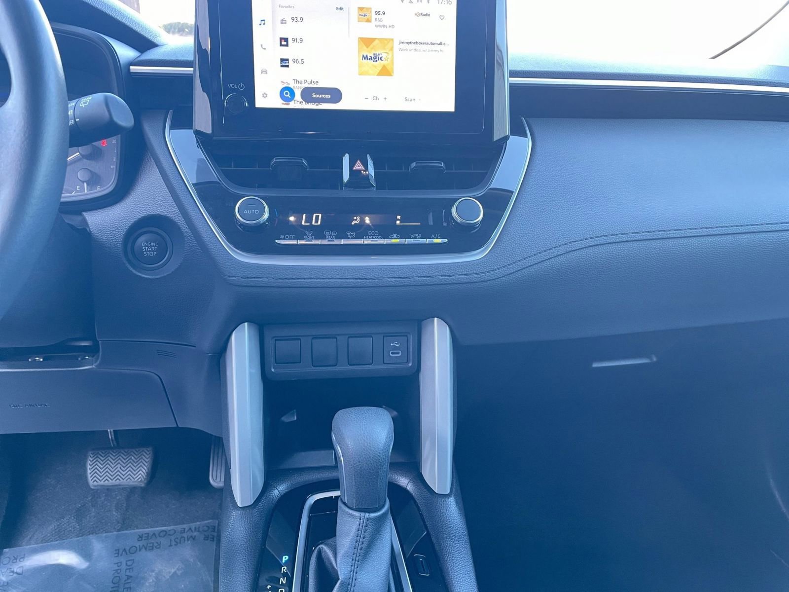 Thumbnail: 2025 Toyota Corolla Cross - 18