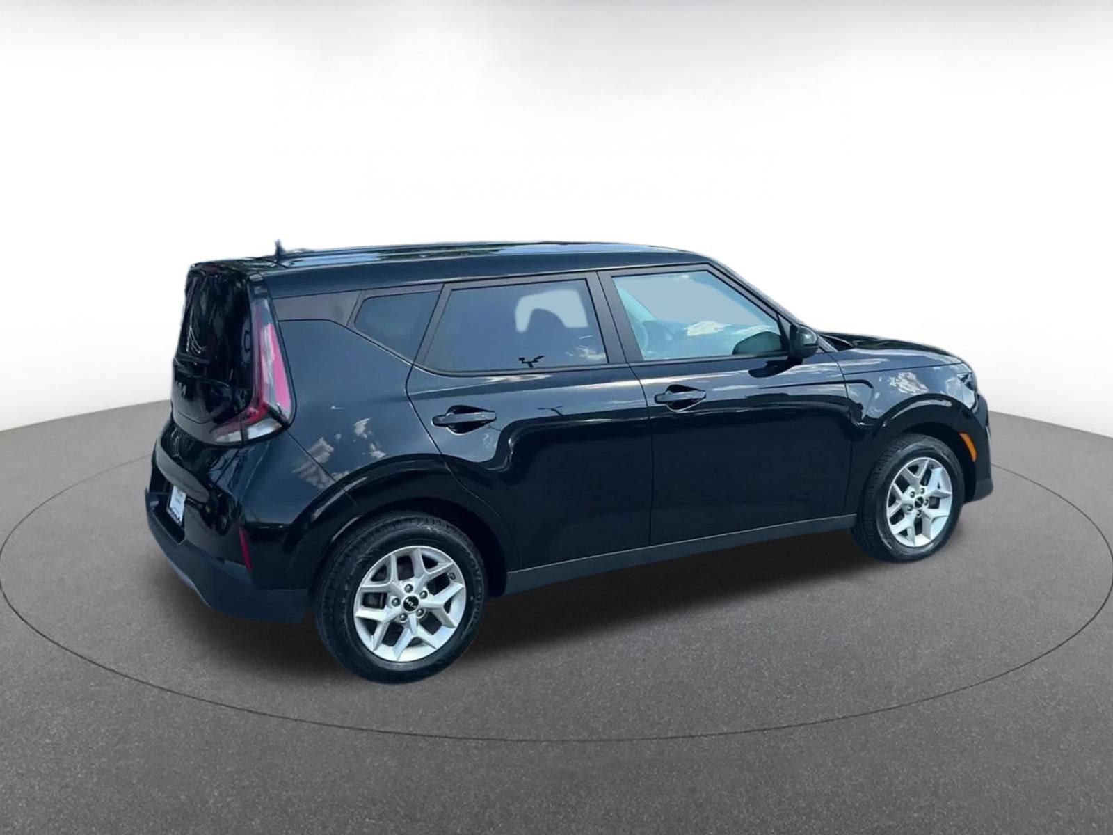 Thumbnail: 2025 Kia Soul - 15