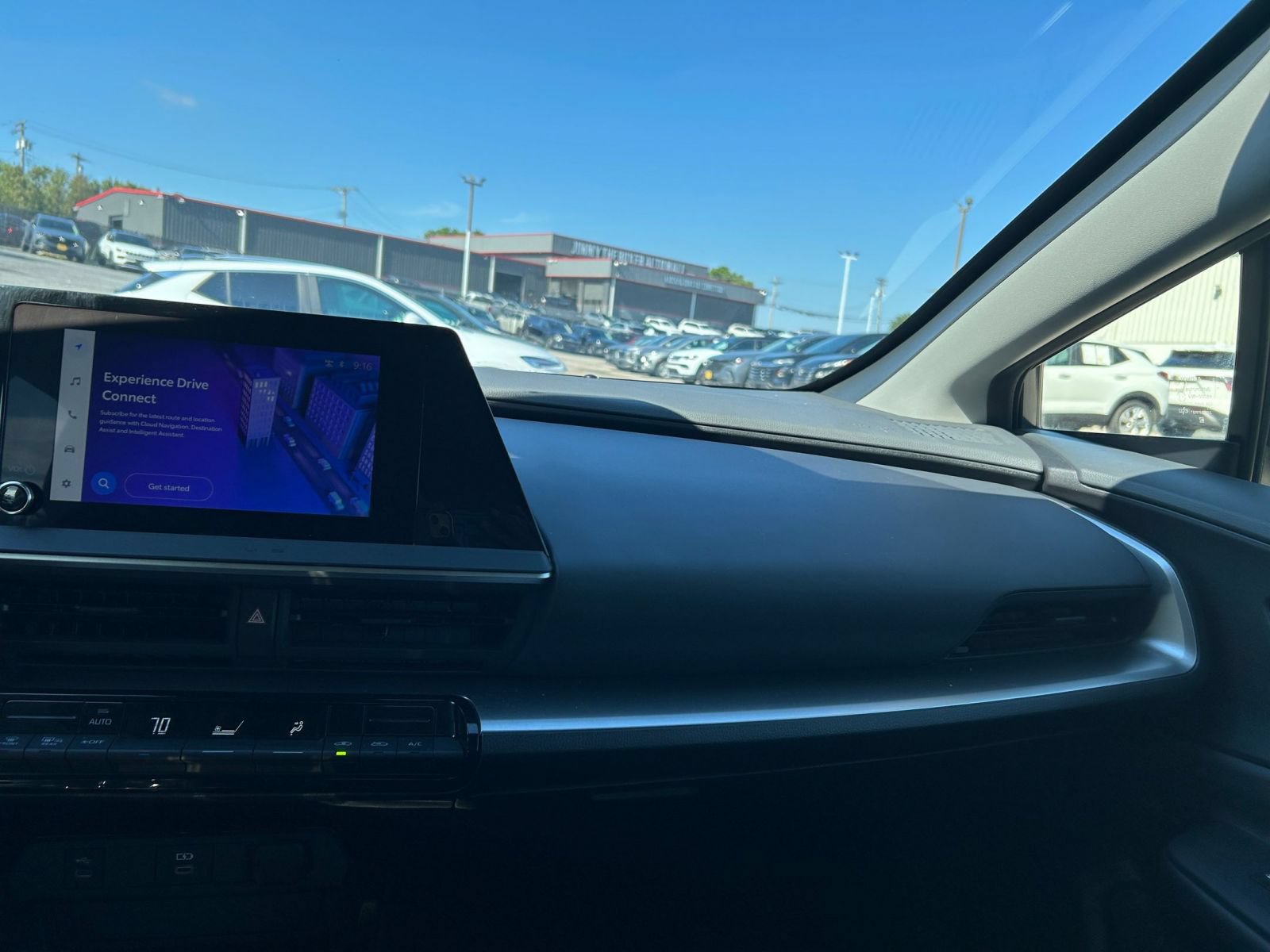 Thumbnail: 2025 Toyota Prius - 30