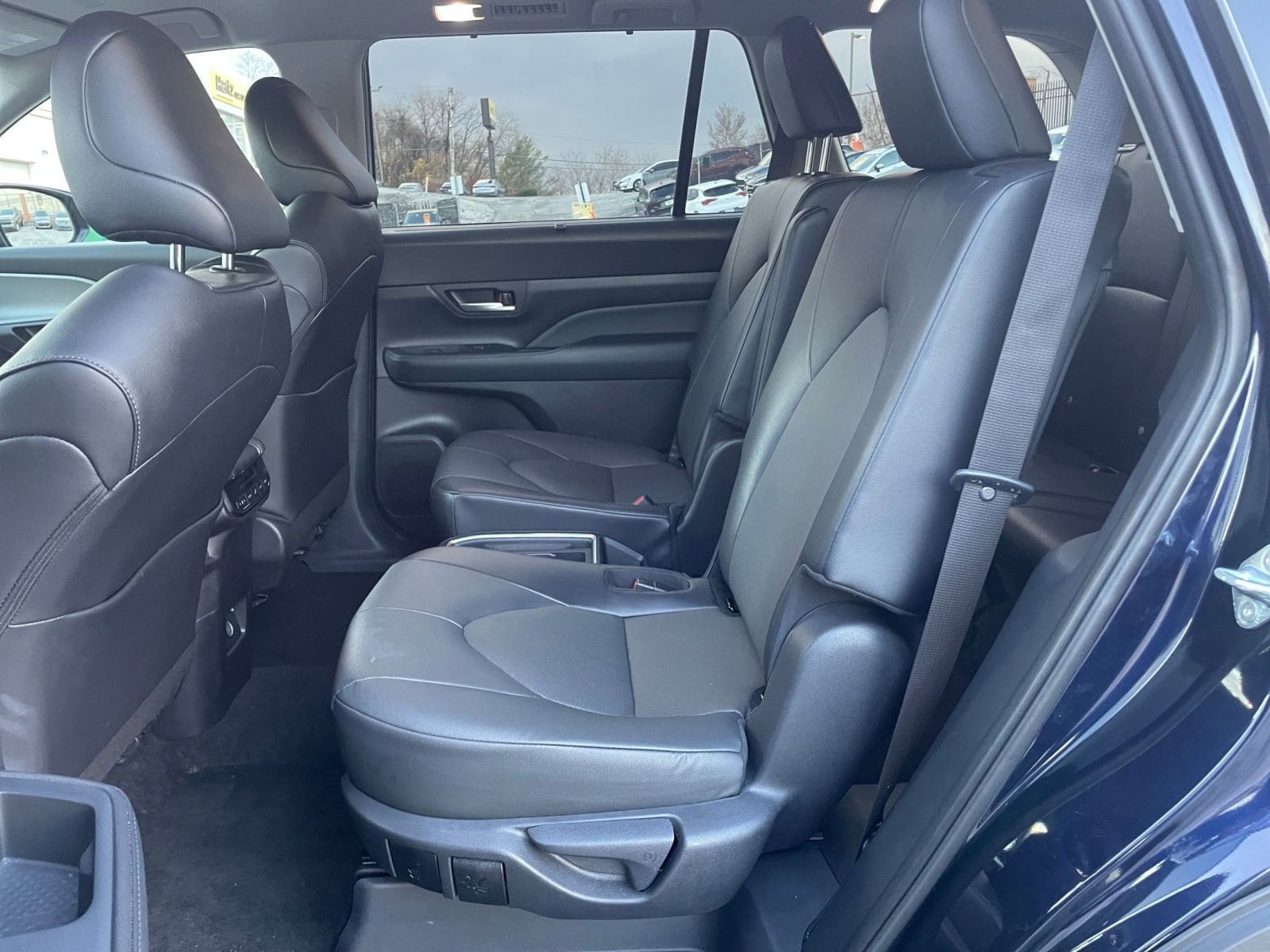 Thumbnail: 2025 Toyota Grand Highlander - 27