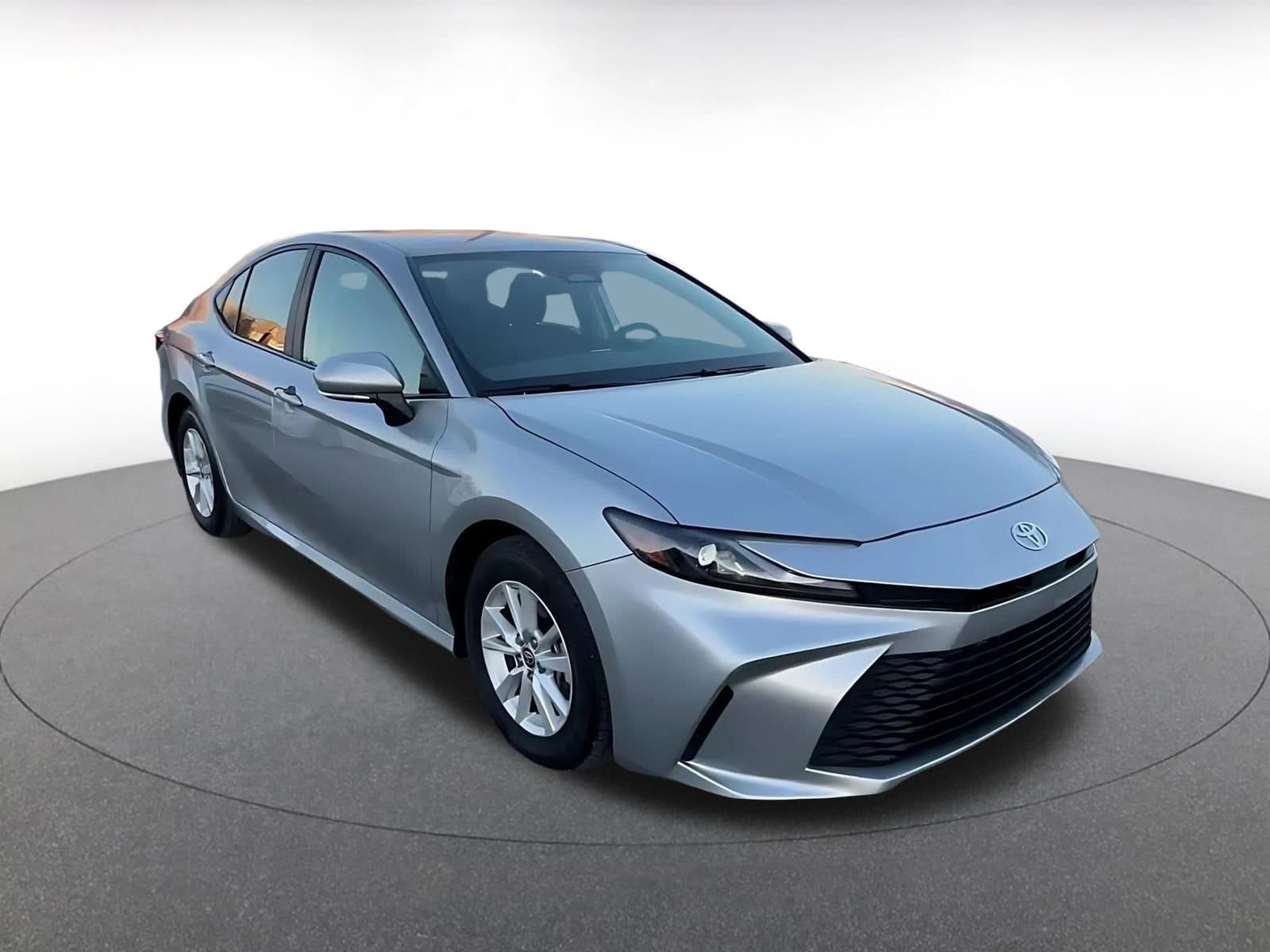 Thumbnail: 2025 Toyota Camry - 3