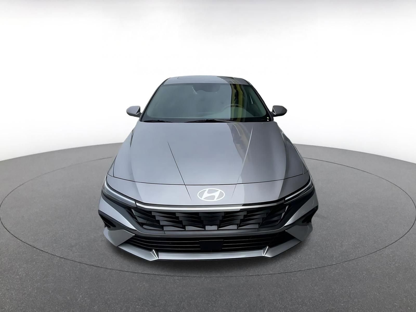 Thumbnail: 2025 Hyundai Elantra - 4