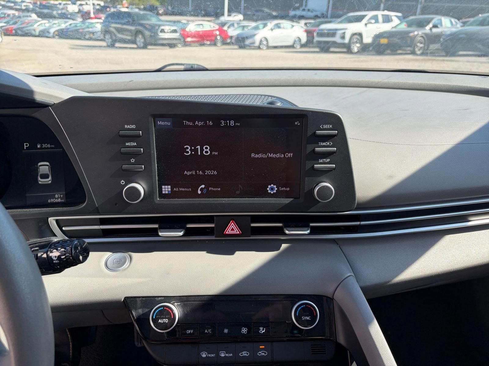 Thumbnail: 2023 Hyundai Elantra - 17