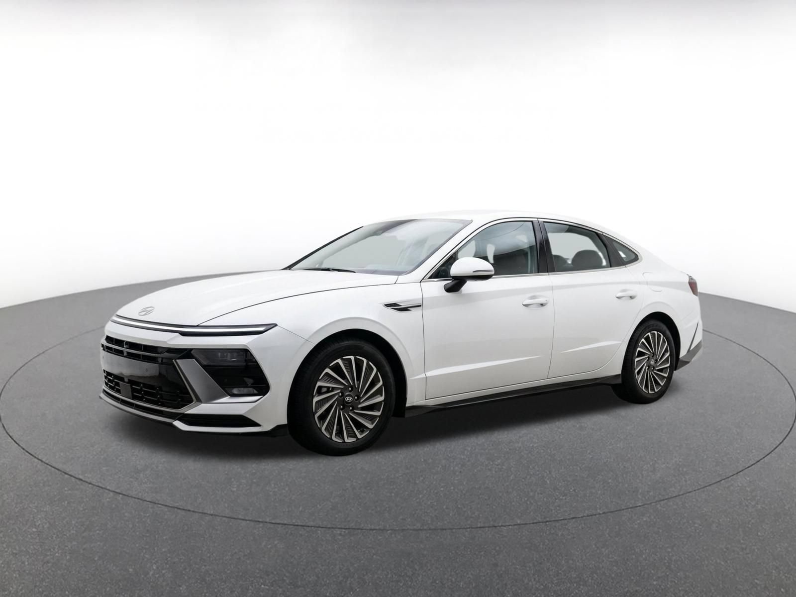 Thumbnail: 2025 Hyundai Sonata - 3