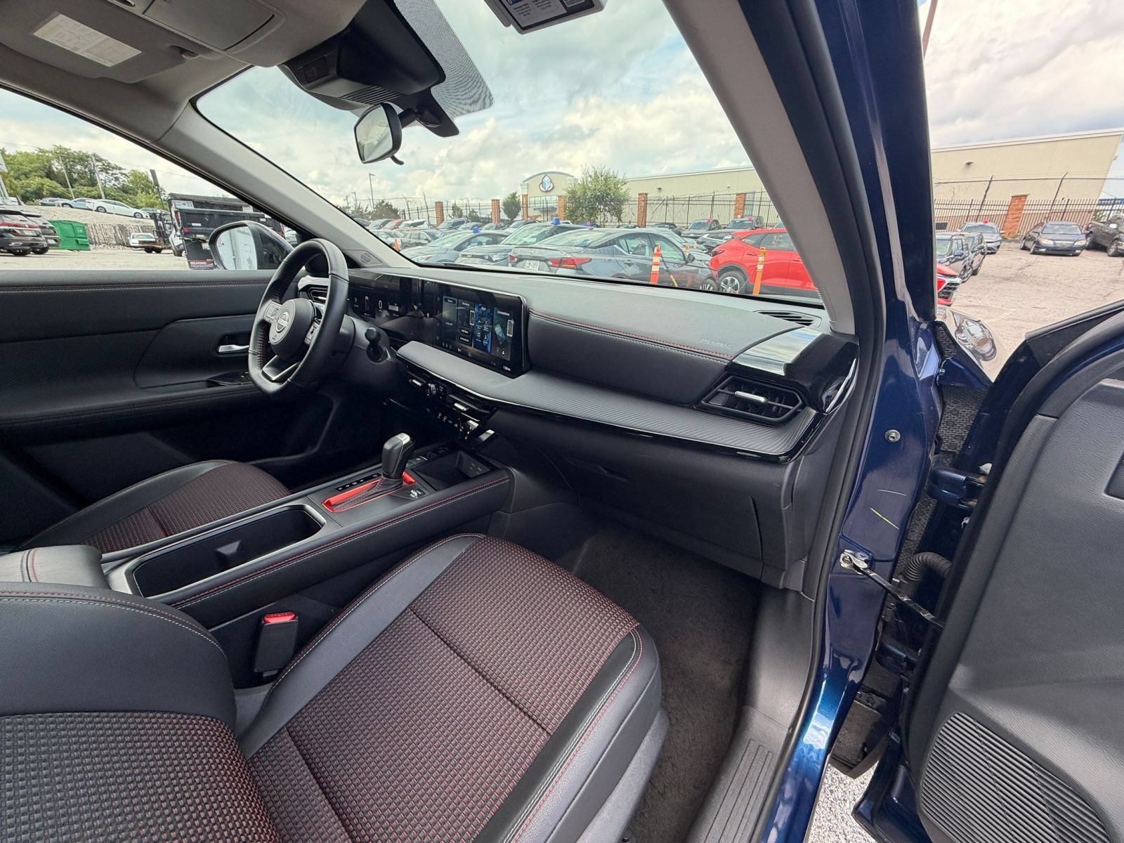 Thumbnail: 2026 Nissan Kicks - 33