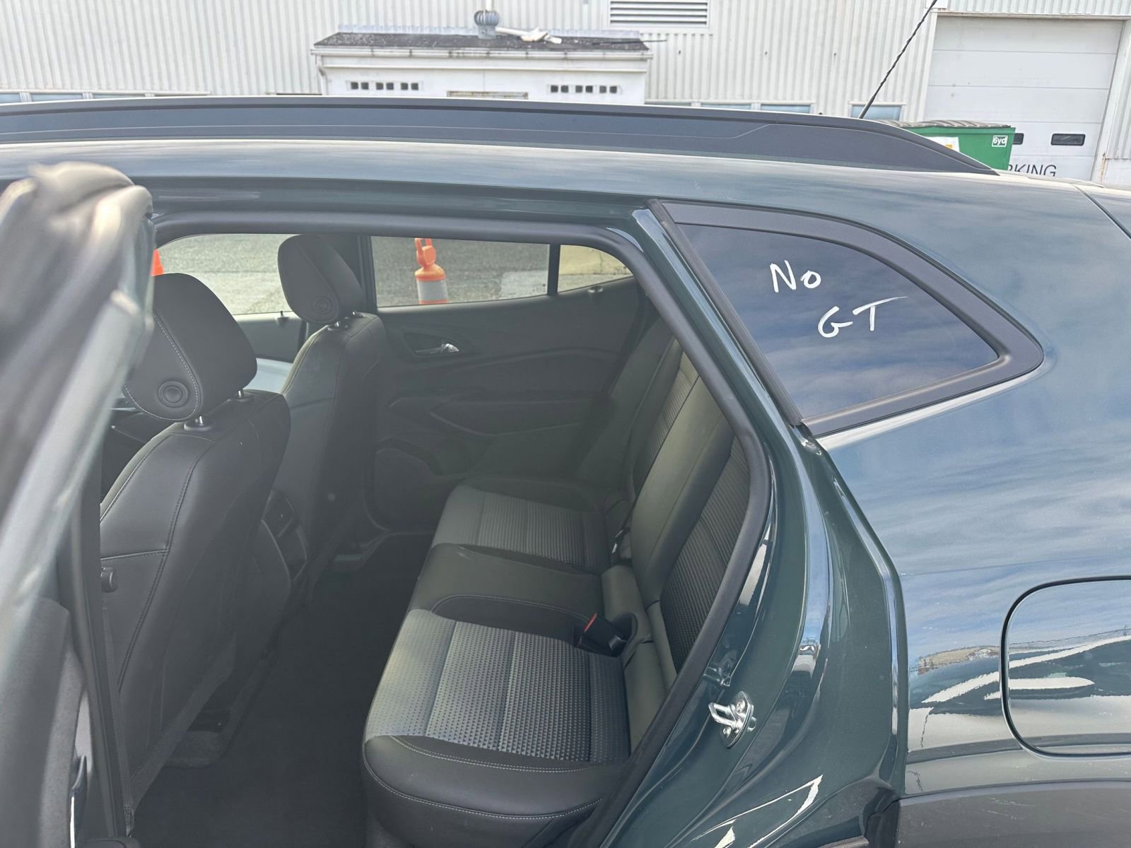 Thumbnail: 2025 Chevrolet Trax - 6