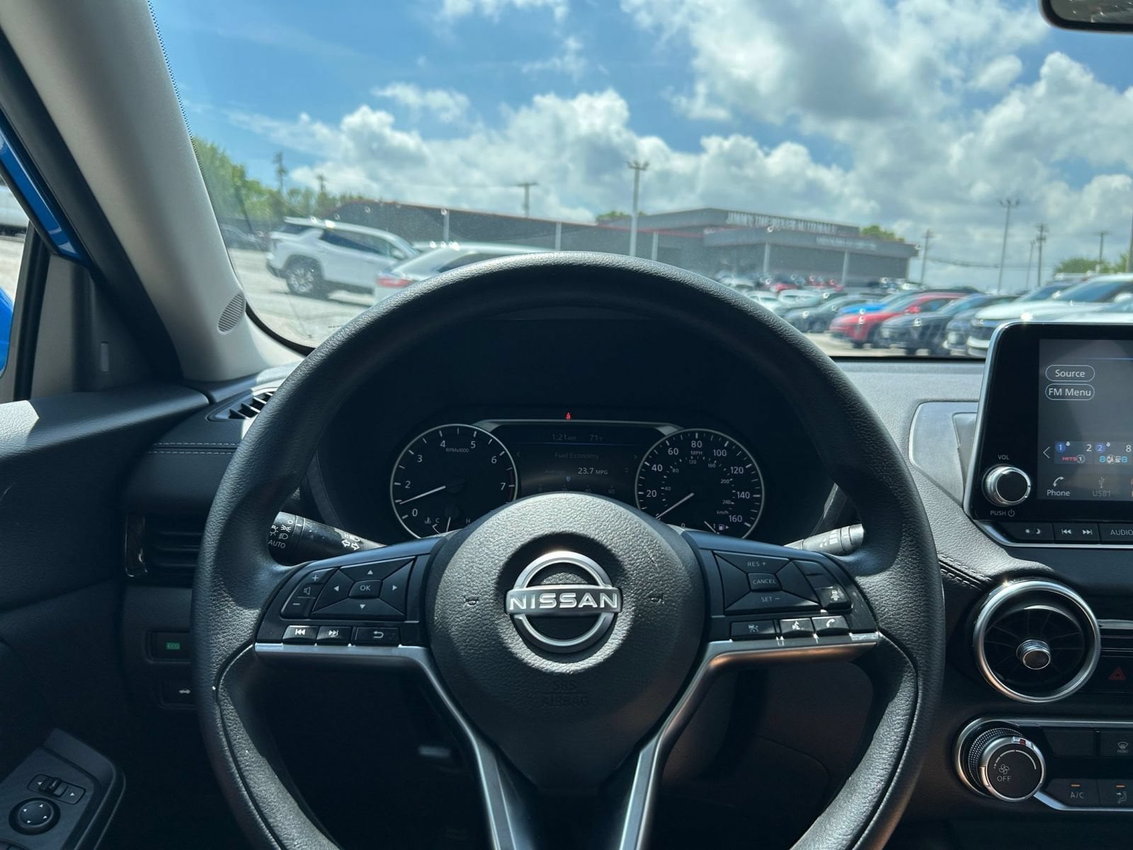 Thumbnail: 2025 Nissan Sentra - 29
