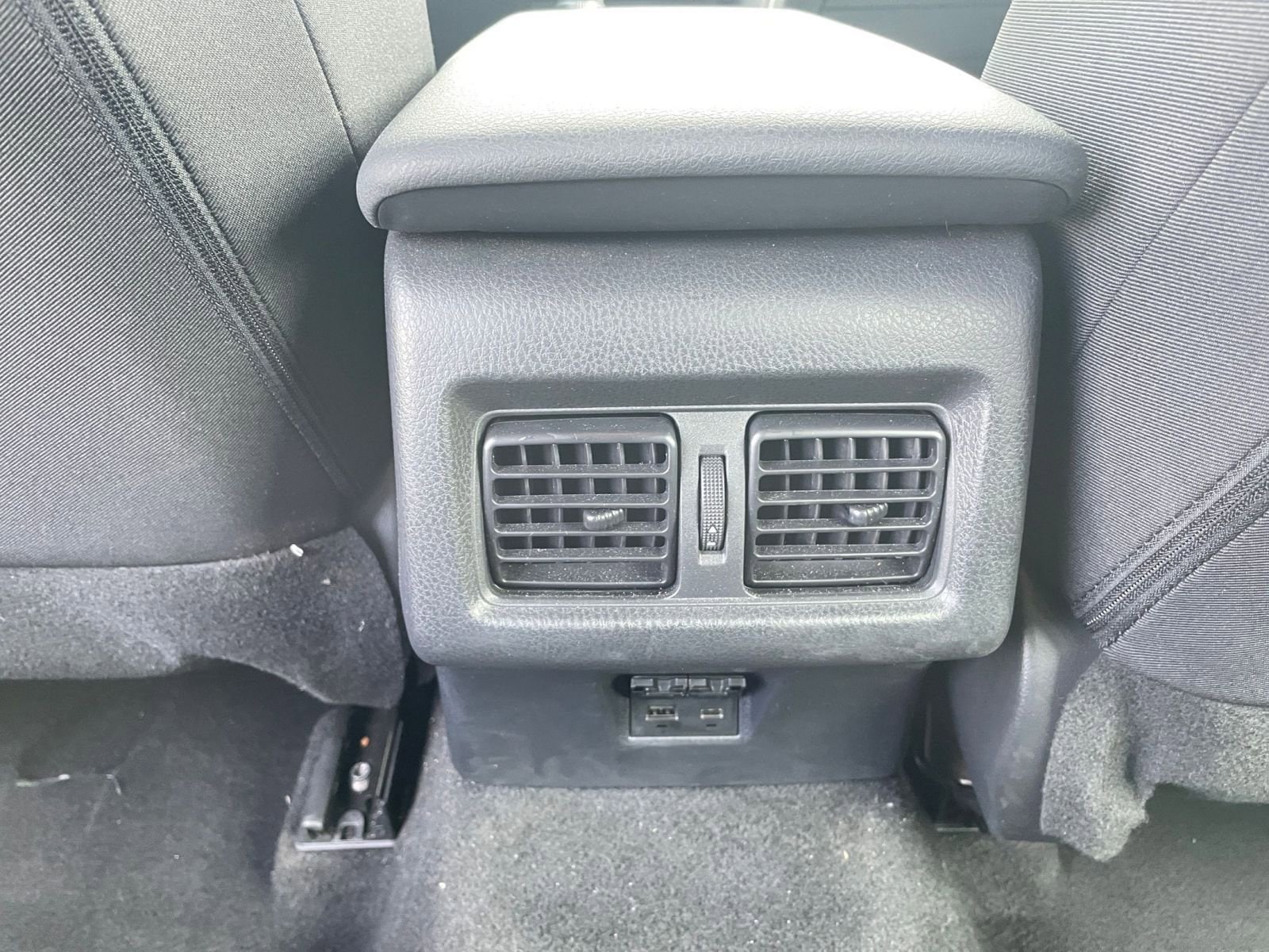 Thumbnail: 2025 Toyota Camry - 23