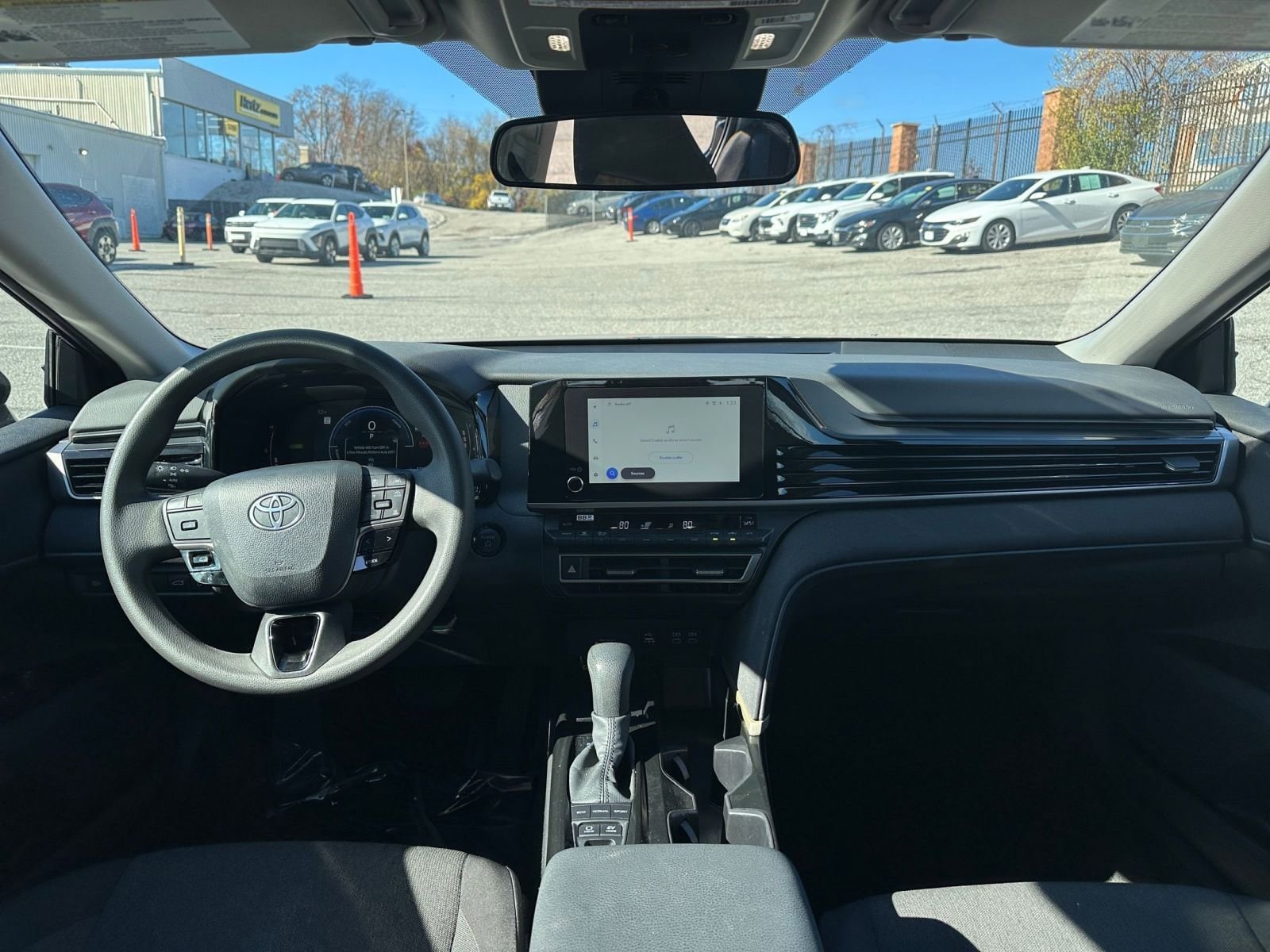 Thumbnail: 2025 Toyota Camry - 32