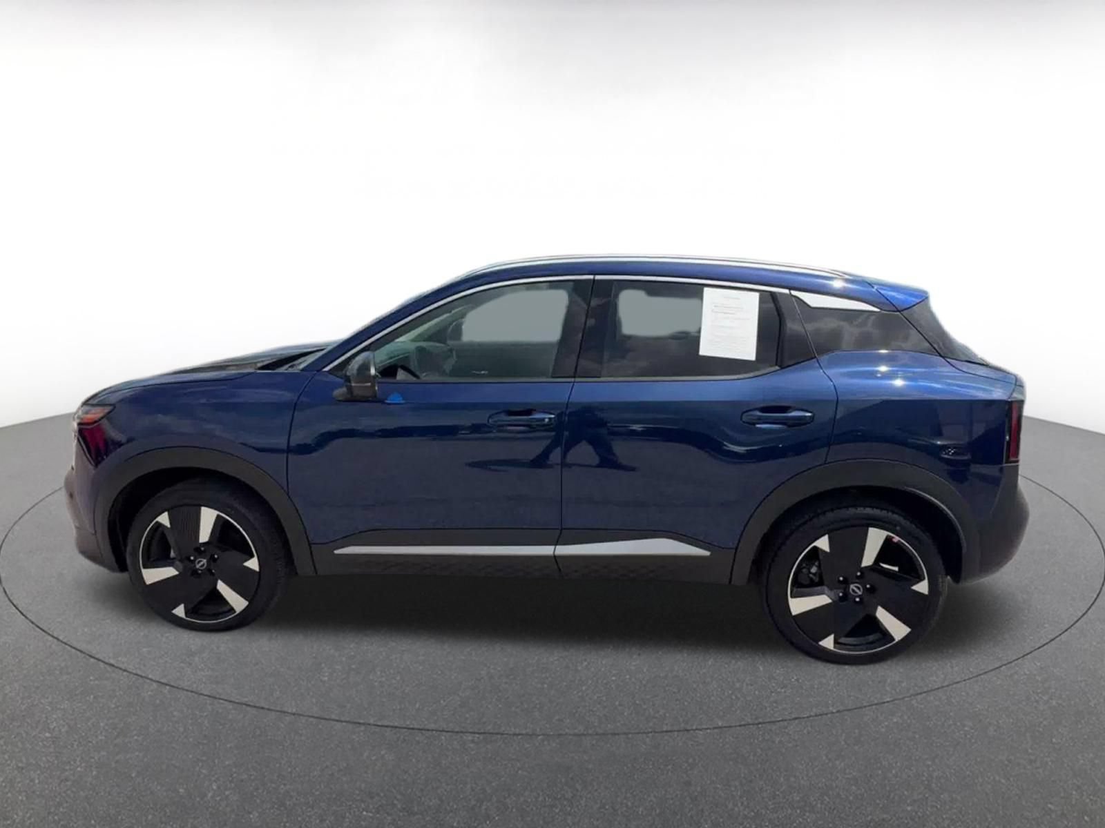 Thumbnail: 2026 Nissan Kicks - 8