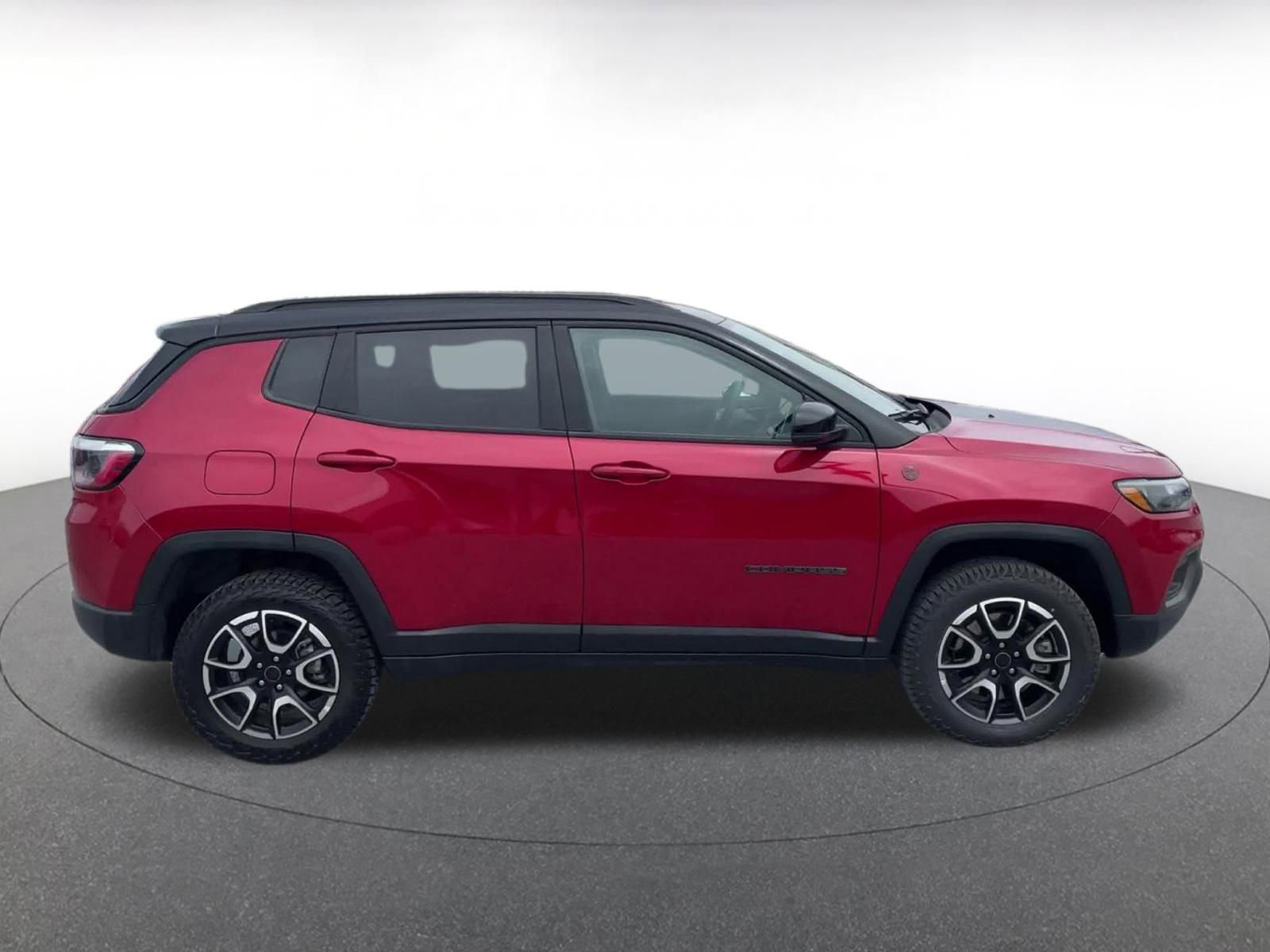 Thumbnail: 2025 Jeep Compass - 18