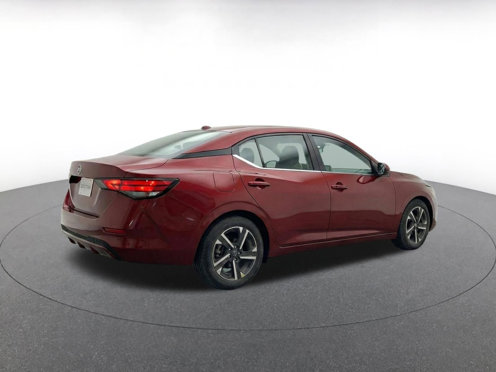 Thumbnail: 2025 Nissan Sentra - 9