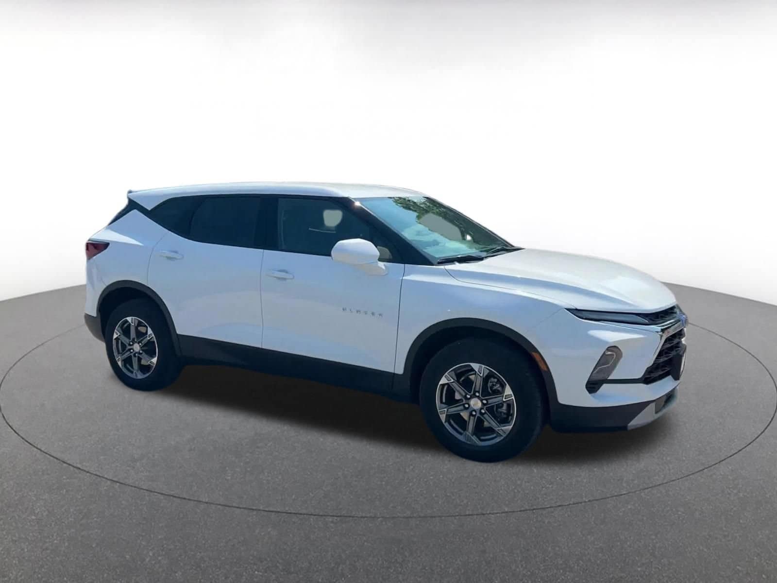 Thumbnail: 2025 Chevrolet Blazer - 2