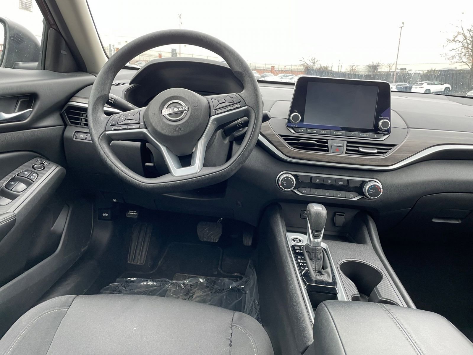 Thumbnail: 2025 Nissan Altima - 33