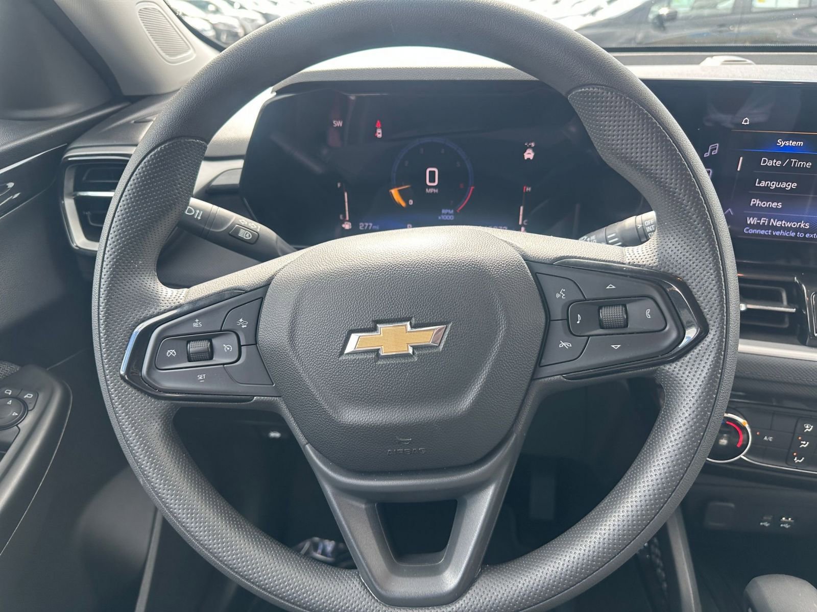 Thumbnail: 2025 Chevrolet TrailBlazer - 25