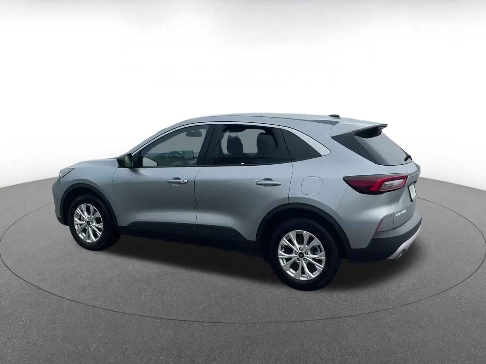 Thumbnail: 2024 Ford Escape - 10