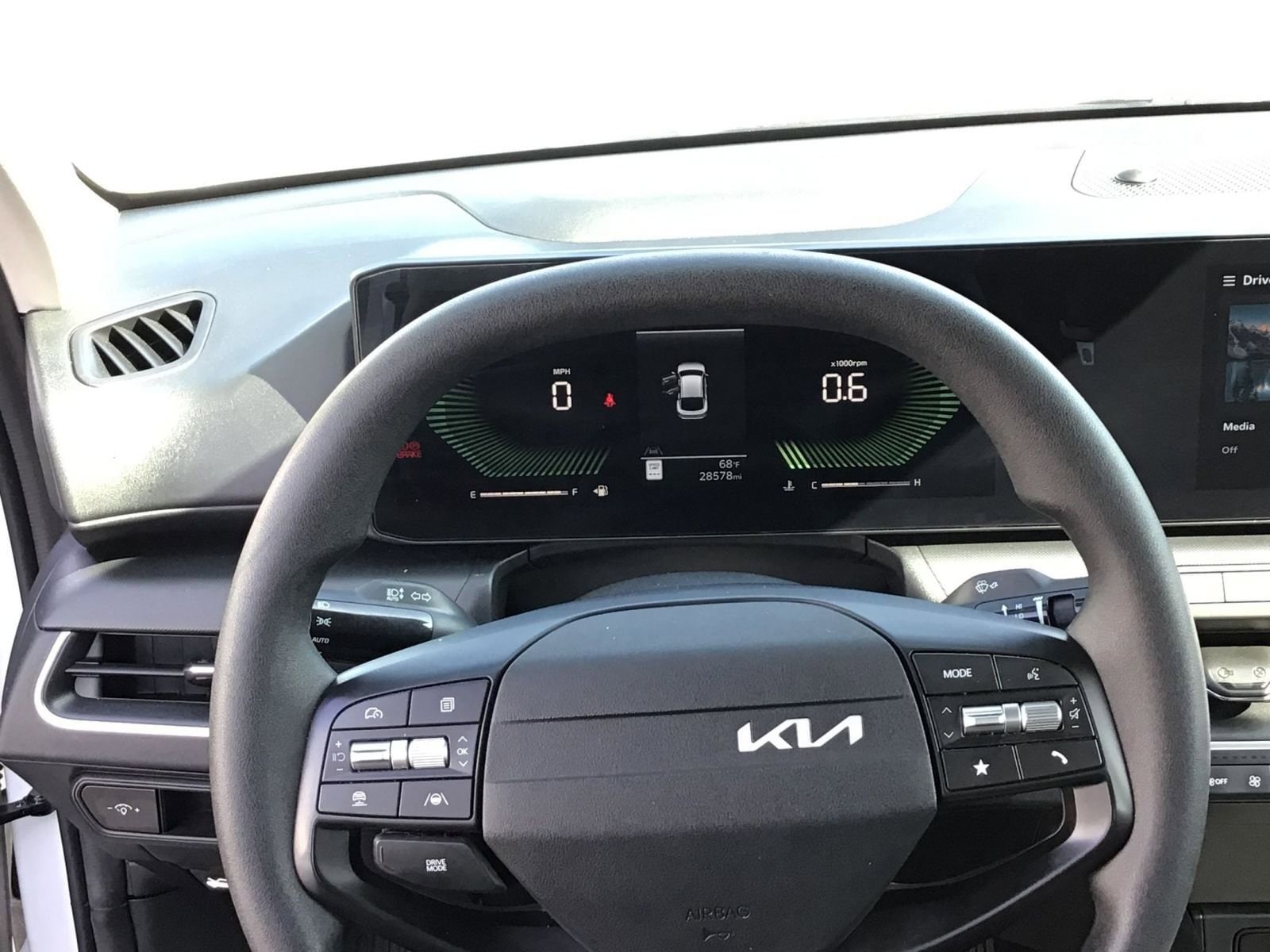 Thumbnail: 2025 Kia K4 - 32
