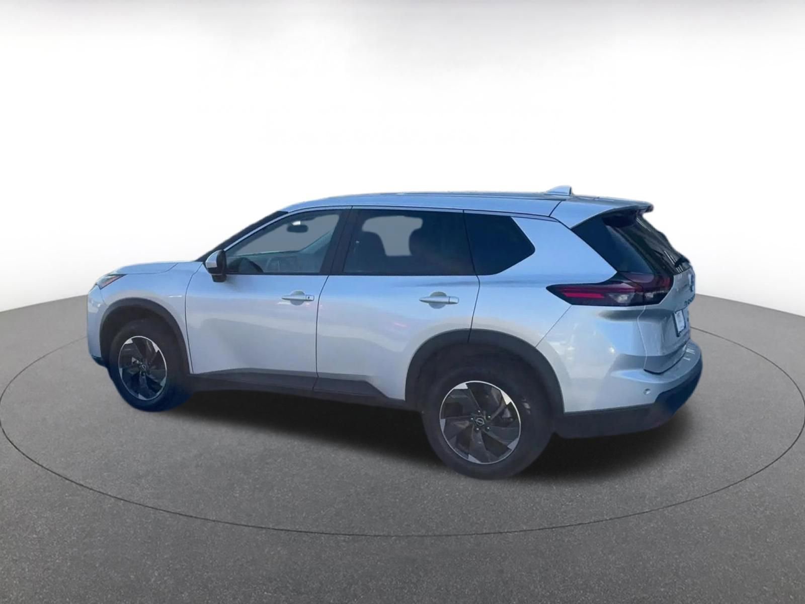 Thumbnail: 2025 Nissan Rogue - 10