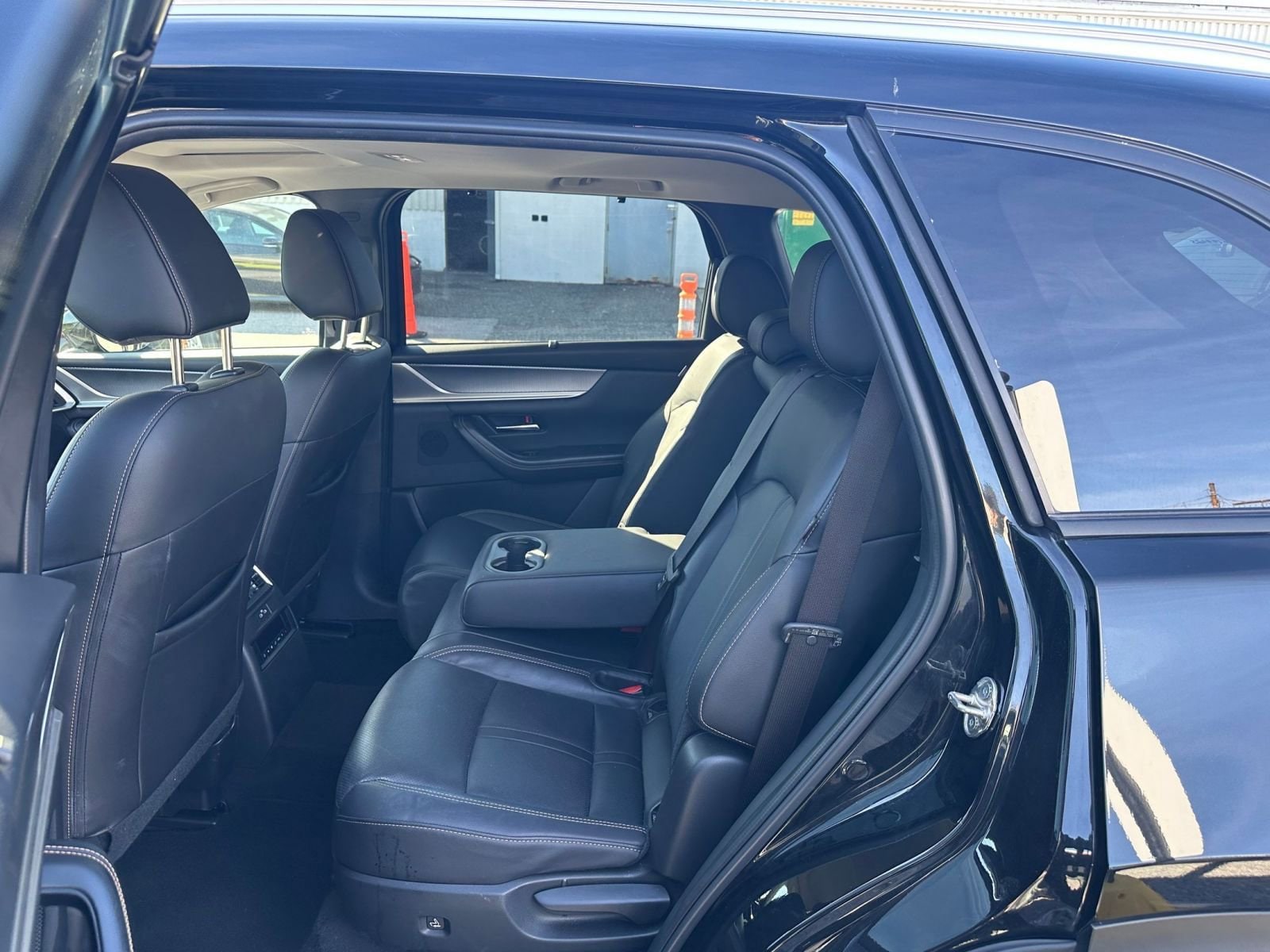 Thumbnail: 2025 Mazda CX-90 - 6