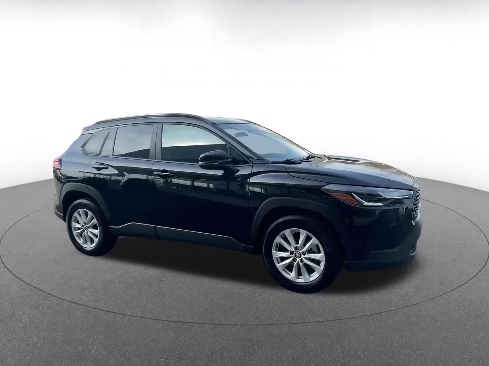 Thumbnail: 2025 Toyota Corolla Cross - 2