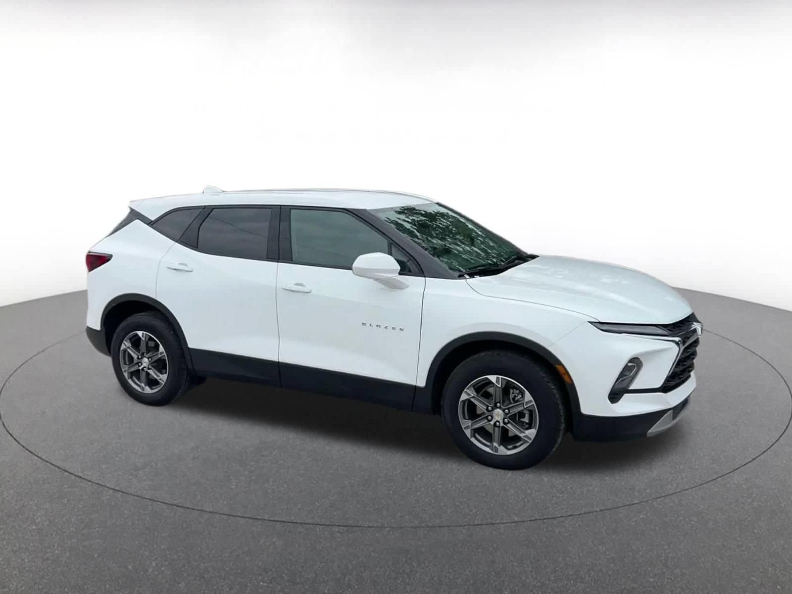 Thumbnail: 2025 Chevrolet Blazer - 2