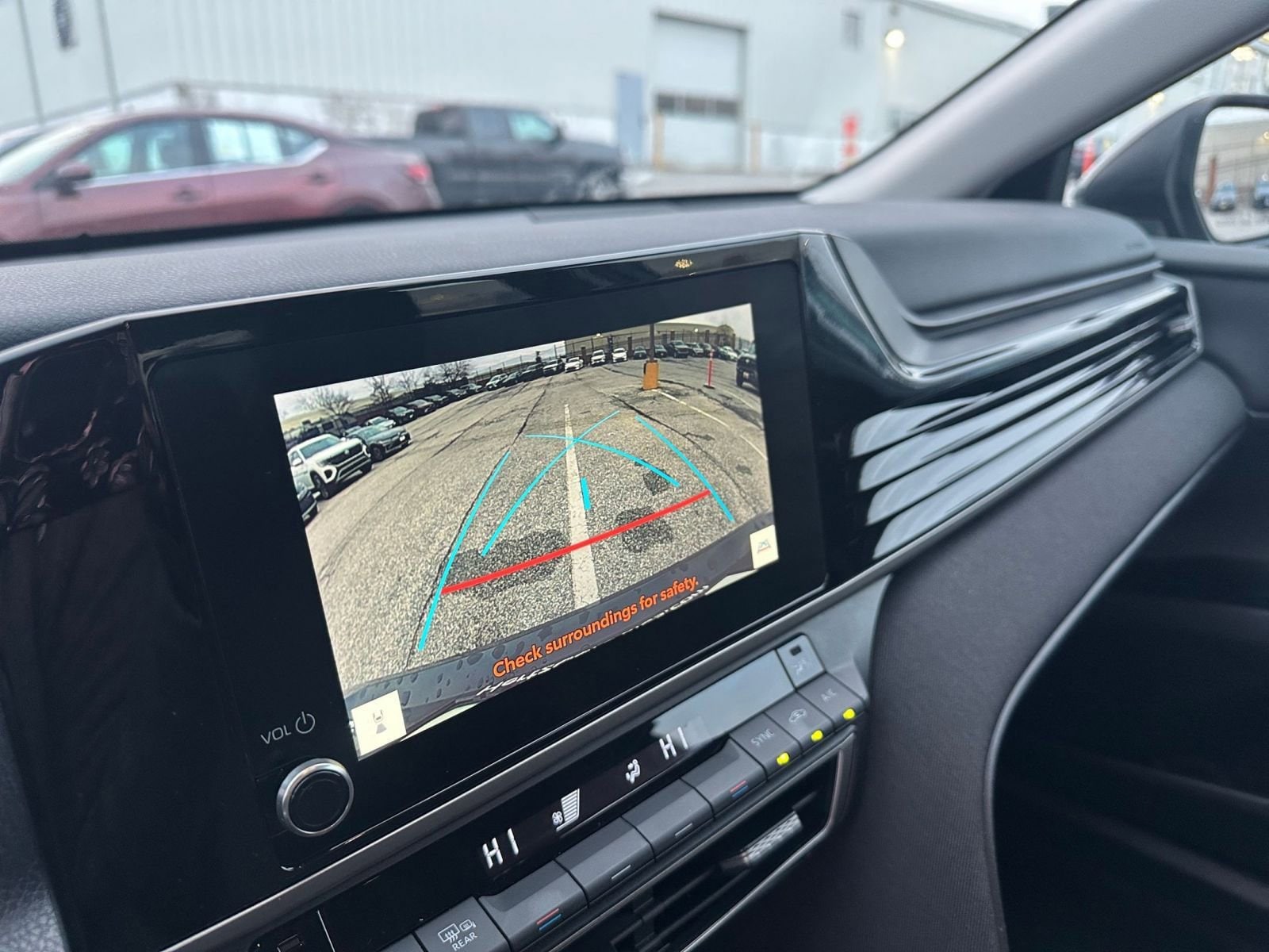 Thumbnail: 2025 Toyota Camry - 17