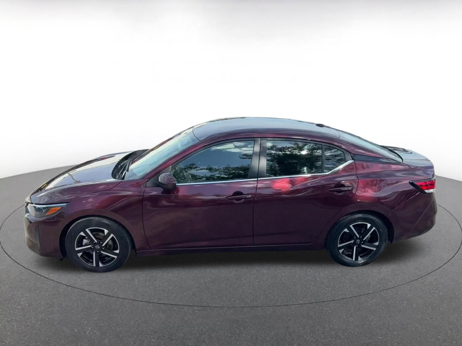 Thumbnail: 2025 Nissan Sentra - 9