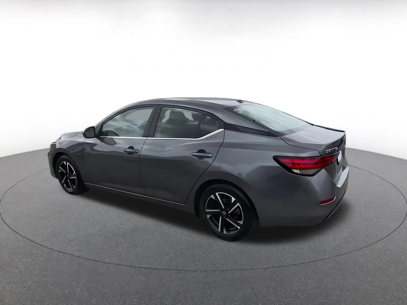 Thumbnail: 2025 Nissan Sentra - 9