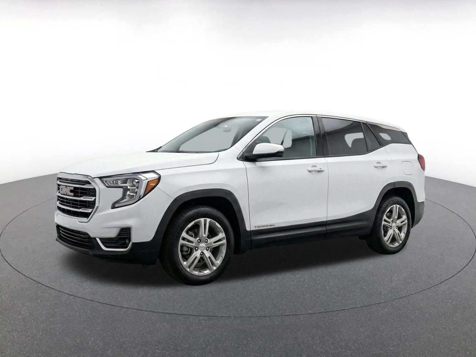 Thumbnail: 2024 GMC Terrain - 3