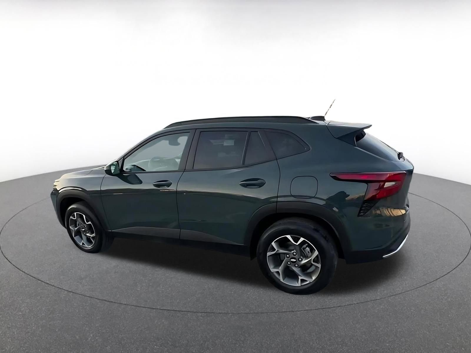 Thumbnail: 2025 Chevrolet Trax - 10