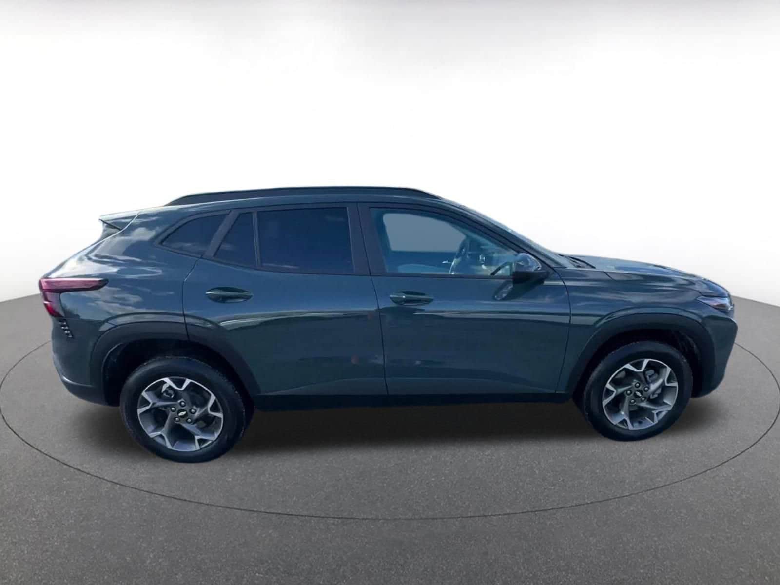 Thumbnail: 2025 Chevrolet Trax - 16