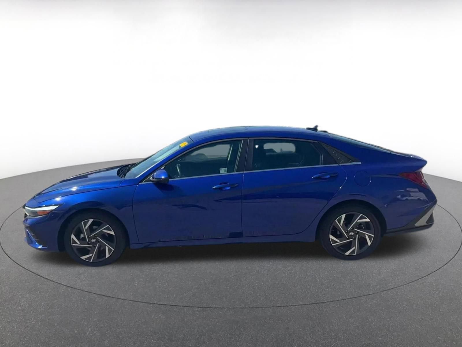 Thumbnail: 2025 Hyundai Elantra - 9