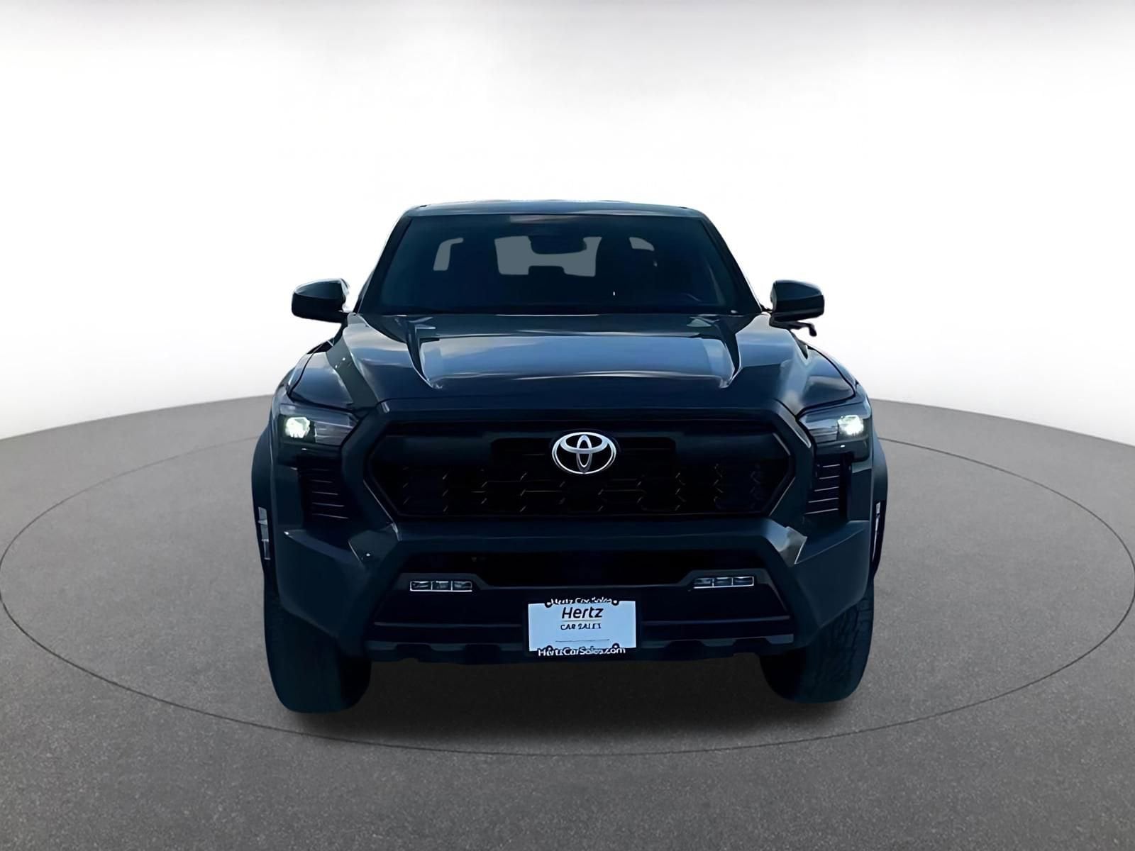 Thumbnail: 2025 Toyota Tacoma - 10