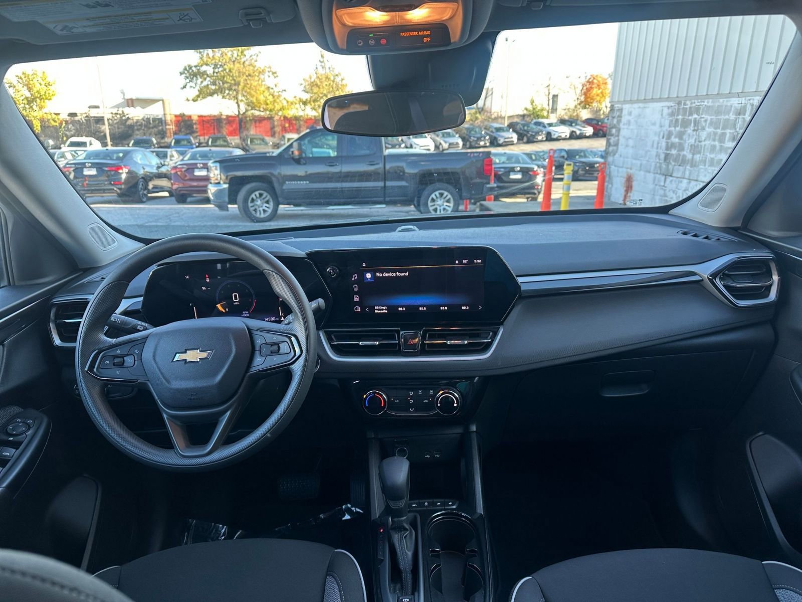 Thumbnail: 2025 Chevrolet TrailBlazer - 31