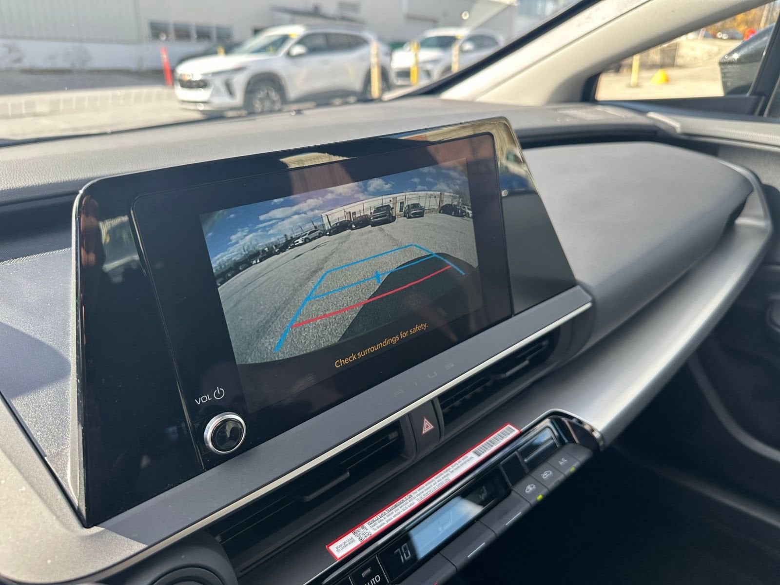 Thumbnail: 2025 Toyota Prius - 17