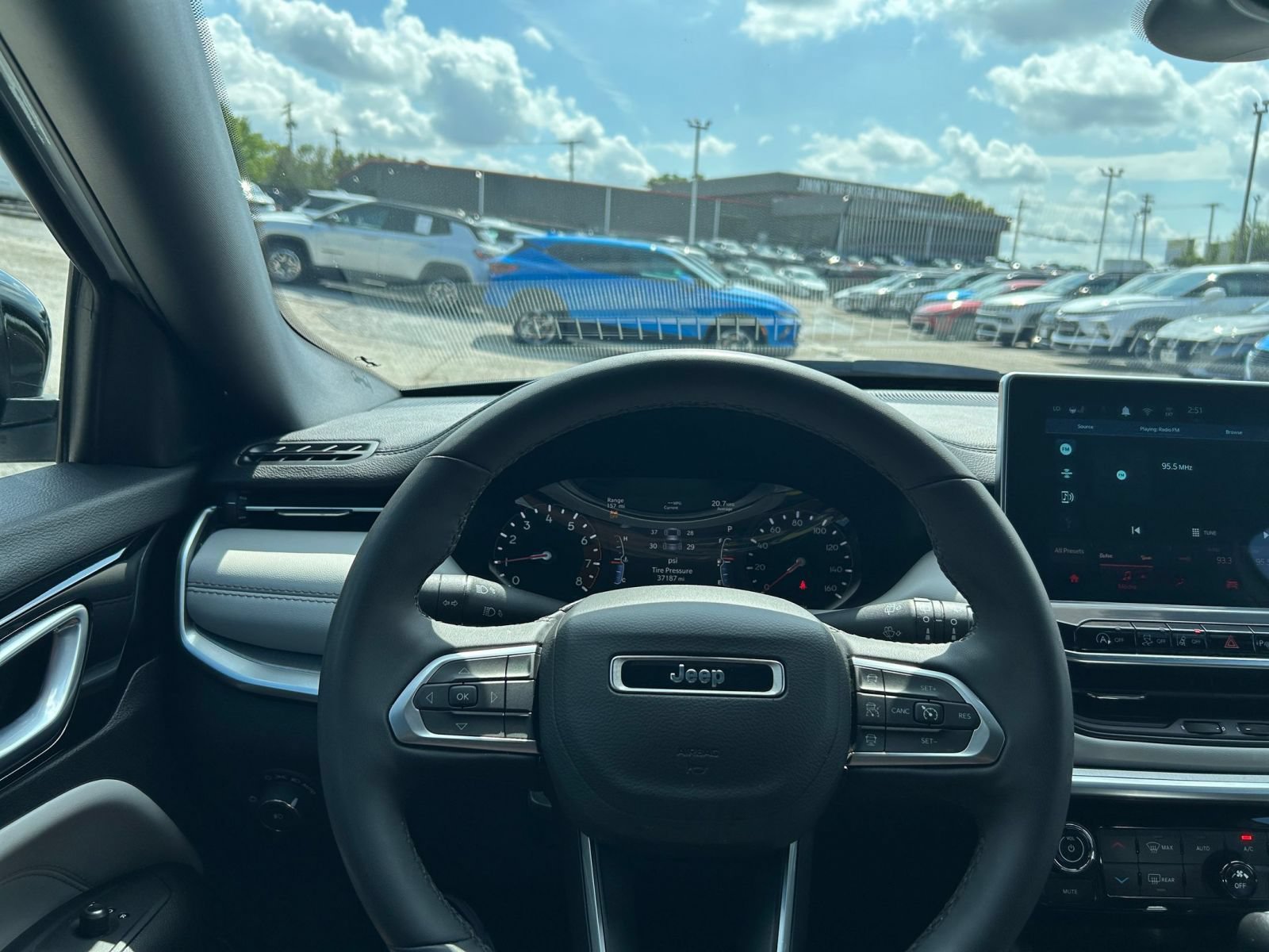 Thumbnail: 2025 Jeep Compass - 24