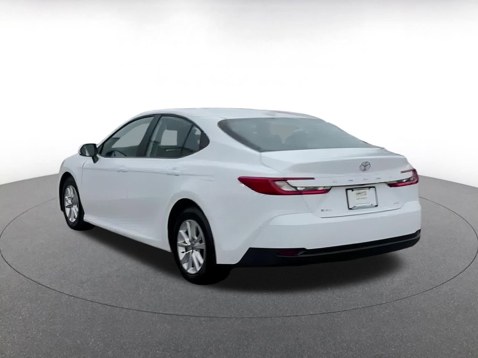 Thumbnail: 2025 Toyota Camry - 9