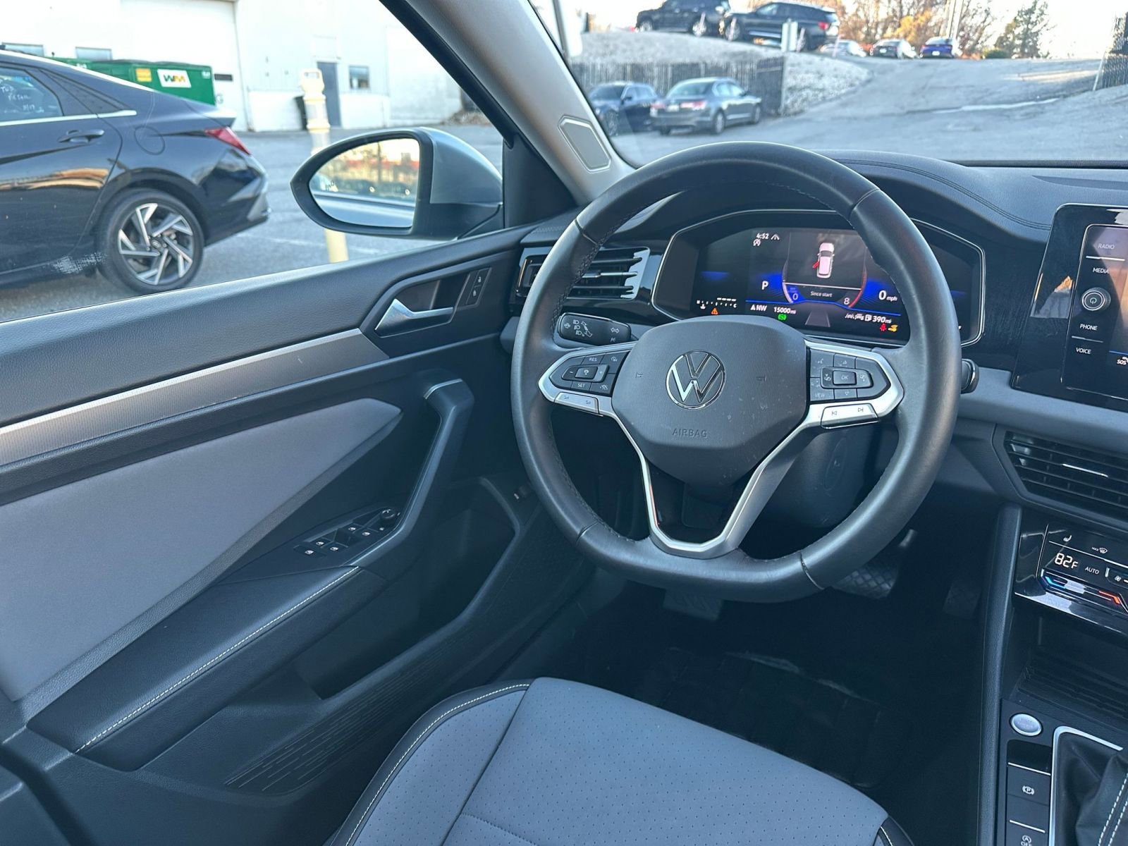 Thumbnail: 2025 Volkswagen Jetta - 33