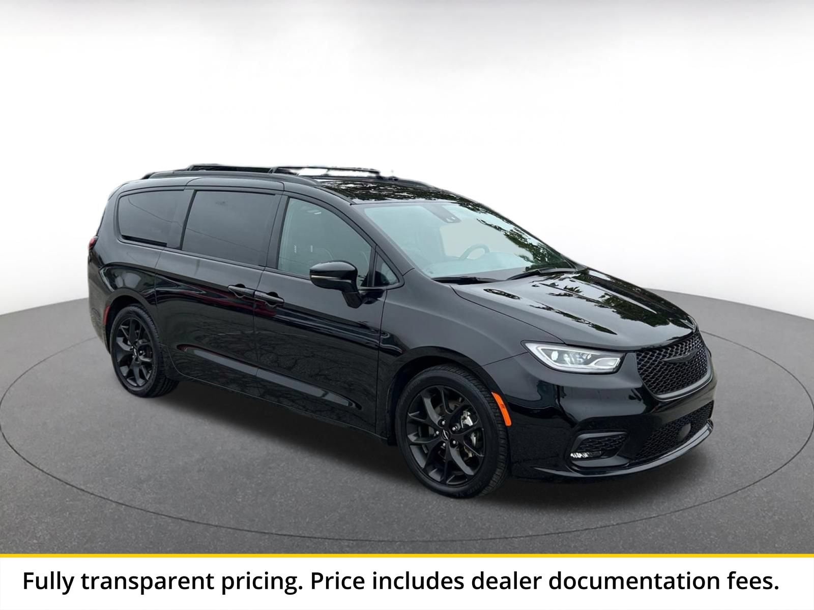 Thumbnail: 2025 Chrysler Pacifica - 1