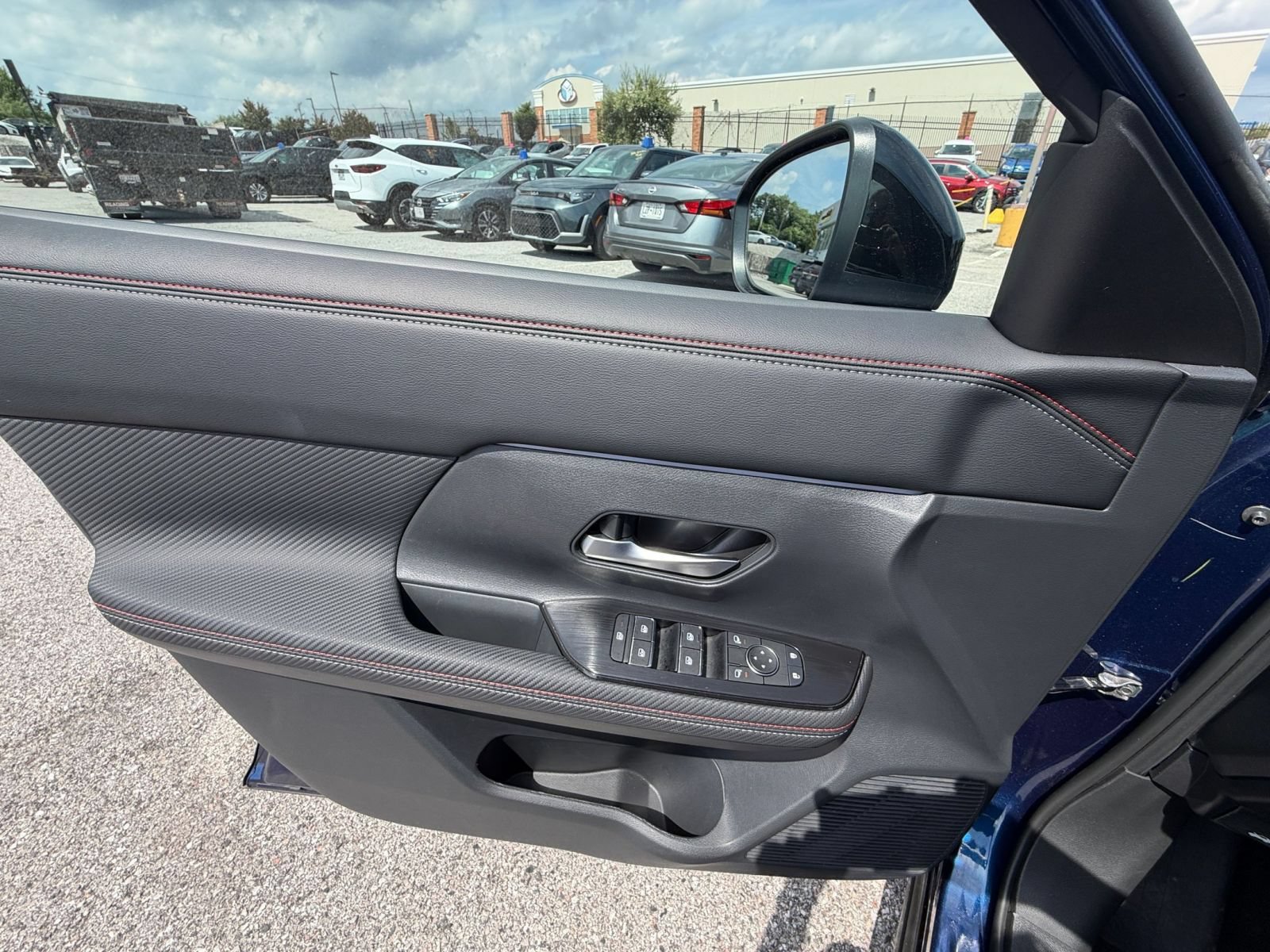 Thumbnail: 2026 Nissan Kicks - 18
