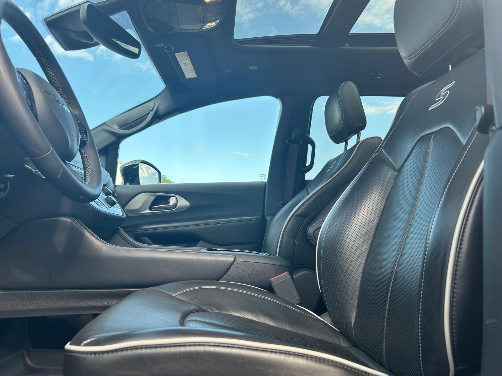 Thumbnail: 2025 Chrysler Pacifica - 20