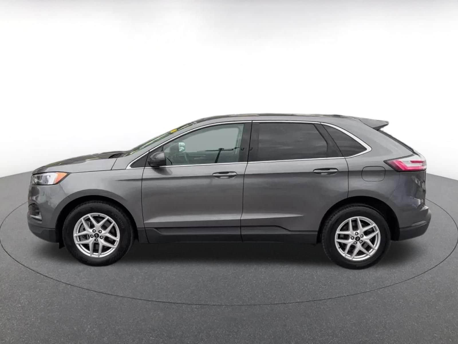 Thumbnail: 2024 Ford Edge - 9
