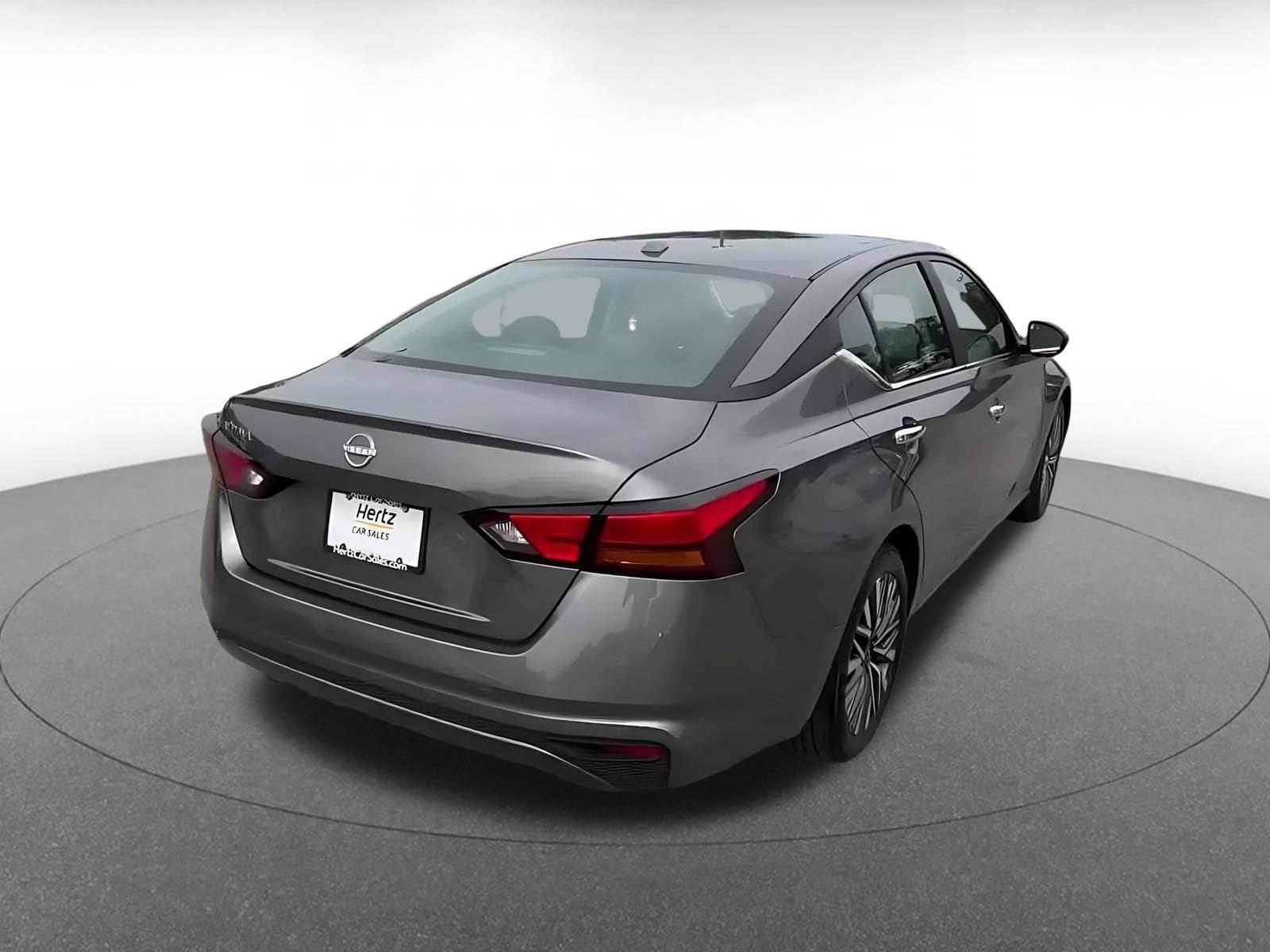Thumbnail: 2025 Nissan Altima - 11