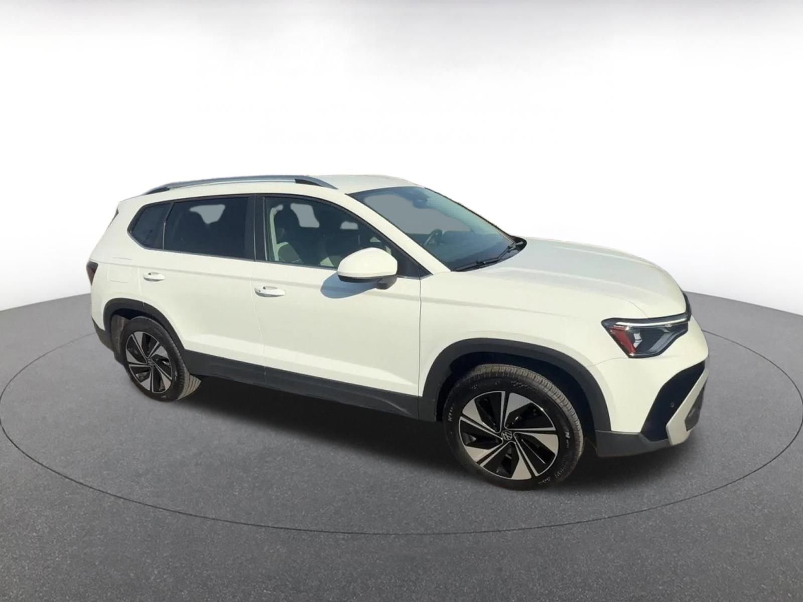 Thumbnail: 2025 Volkswagen Taos - 2